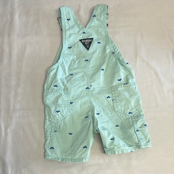 OshKosh B'gosh Green Overalls Adjustable Straps Casual Fit & embroidered whales - Picture 3 of 4